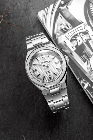 Nivada Grenchen F77 MK 2 White NoDate 68046A77