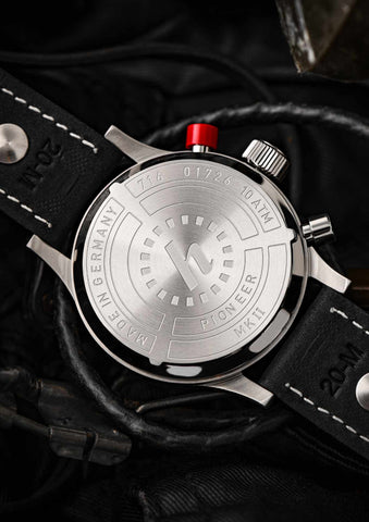 Hanhart-pioneer-mk-ii-reverse-panda 7