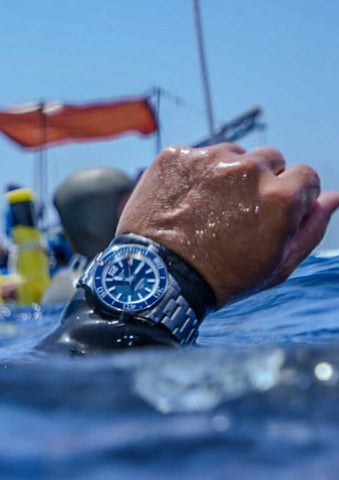 Hanhart-aquasphere-freefall-blau 9