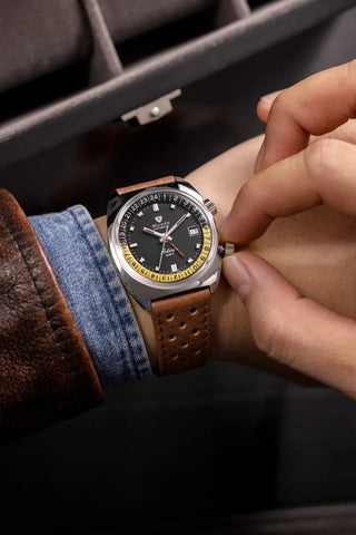 Nivada Grenchen Antarctic GMT Black 32043A