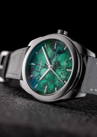 Awake-sơn-mai-frosted-leaf-green-limited-edition 9