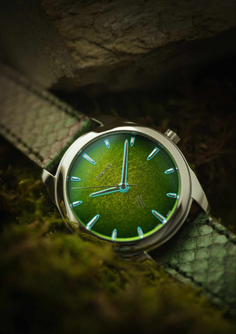 Awake-sơn-mai-silver-leaf-jurassic-watch-raptors-limited-edition 6