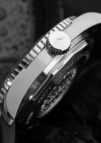 Vulcain Skindiver Nautique GMT Black - White Lume 680174B07