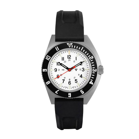 MARATHON 41mm SSNAV Arctic Steel Navigator Quarz - White Dial - WW194001SS