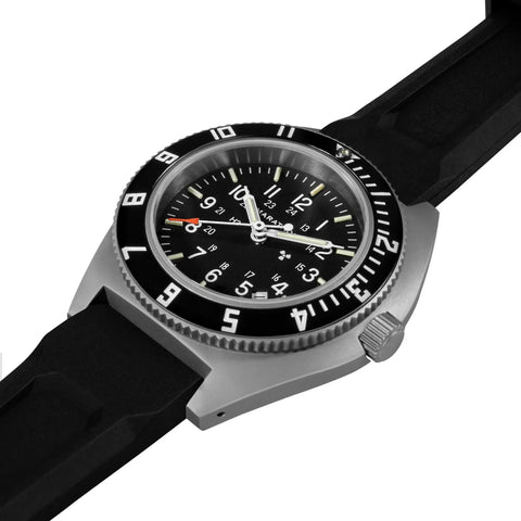 MARATHON 41mm SSNAV Steel Navigator Quarz - Black Dial with Date - WW194013SS